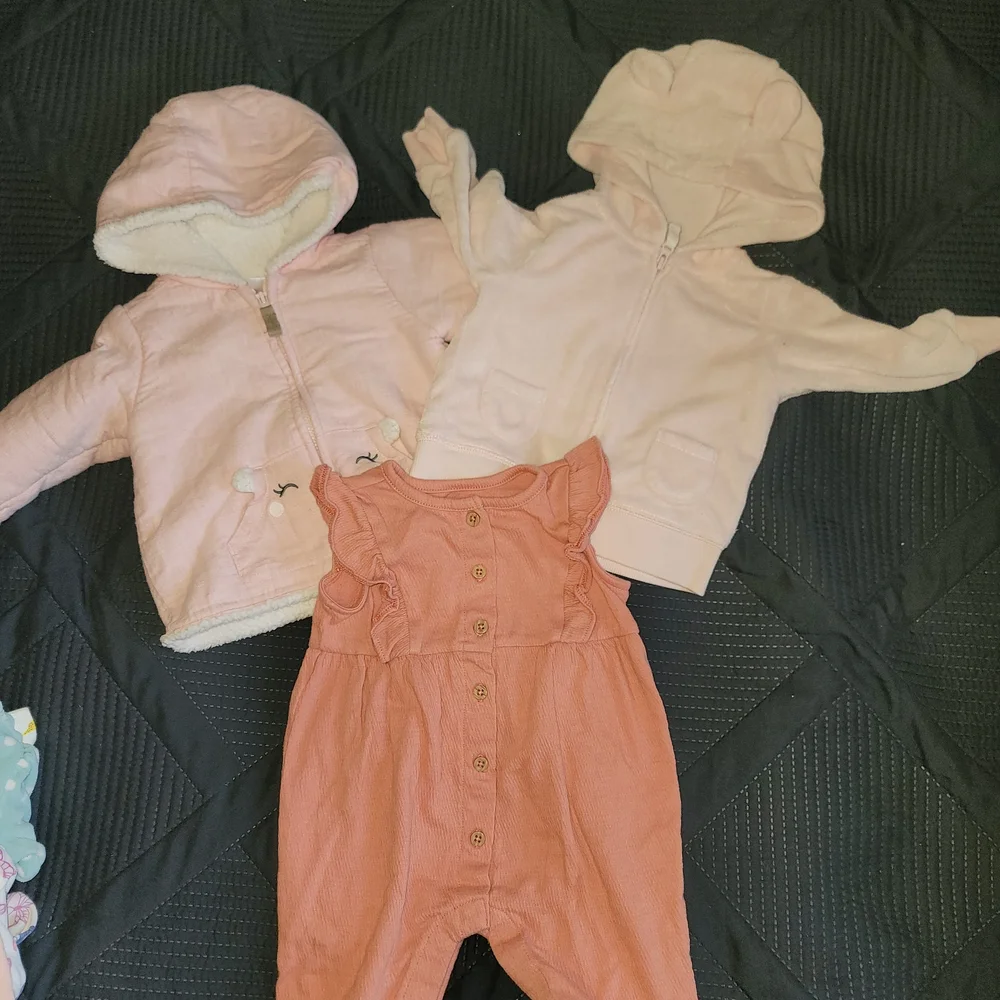 Carter's Assorted Baby Clothing Set - Pink, Green, Yellow, White - Picture 4 of 4